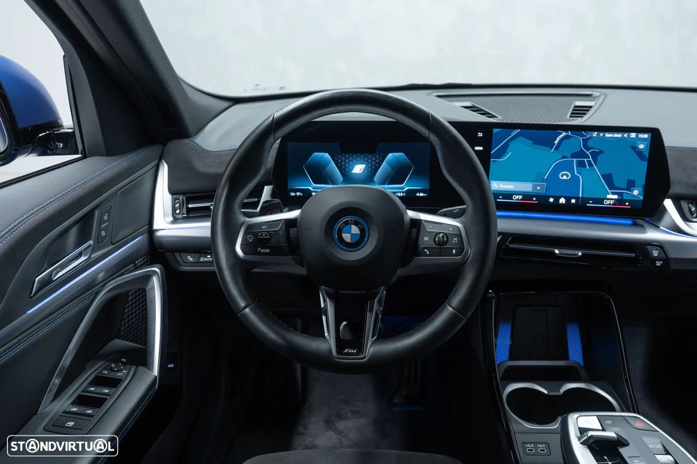 BMW iX2 eDrive20 Pack Desportivo M Pro - 24