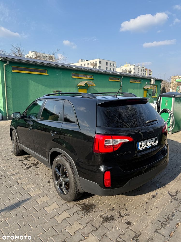 Kia Sorento - 4