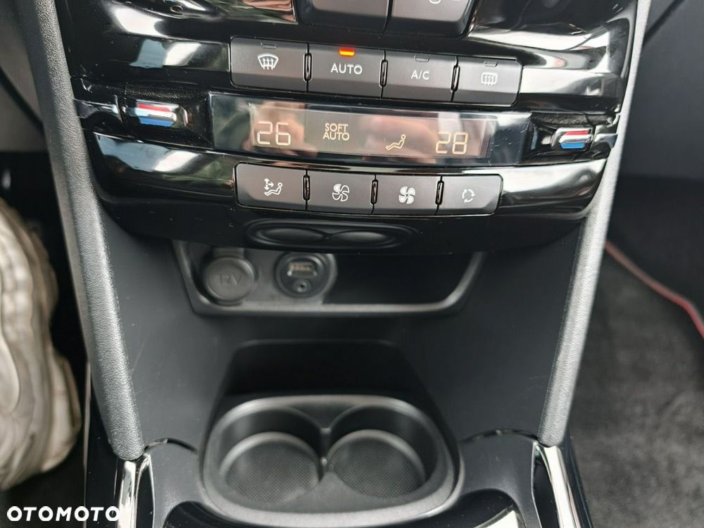 Peugeot 2008 - 27