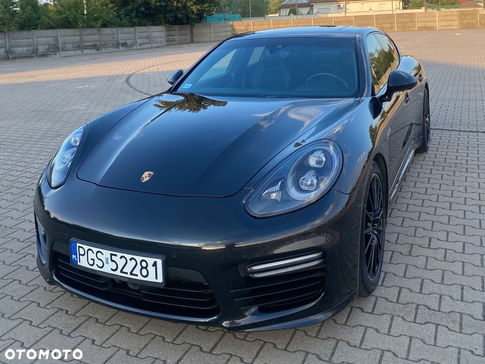 Porsche Panamera GTS PDK - 5