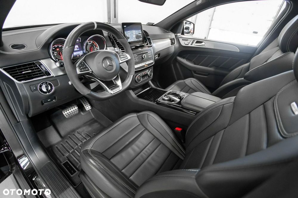 Mercedes-Benz GLE - 19