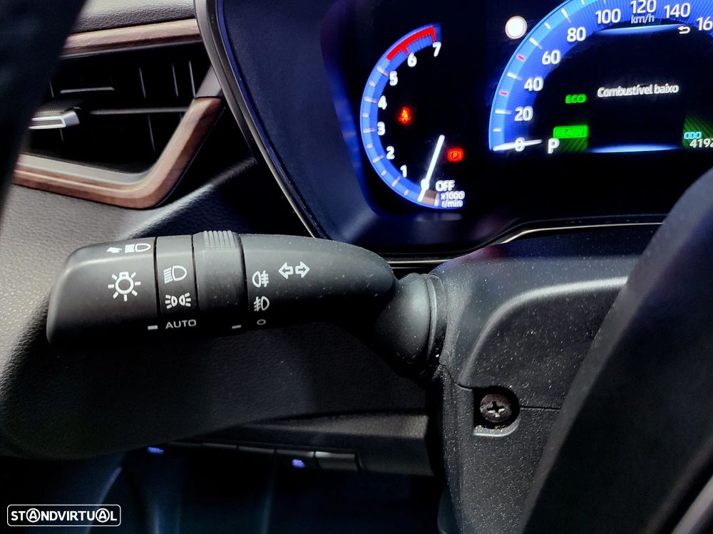 Toyota Corolla Touring Sports 1.8 Hybrid Trek - 24