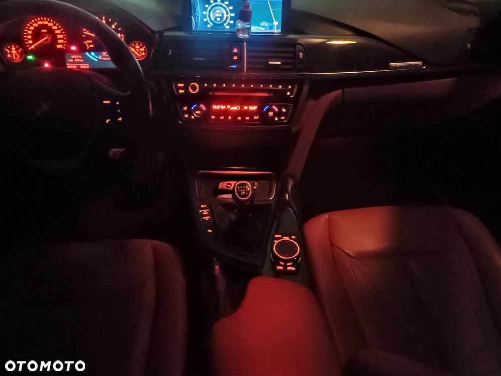 BMW Seria 4 420d Luxury Line - 15