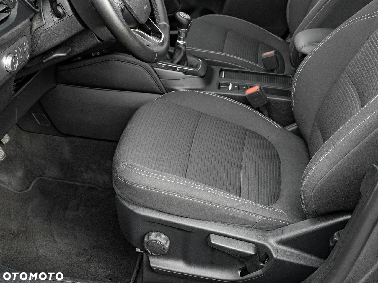 Ford Kuga 1.5 EcoBoost FWD Titanium - 14