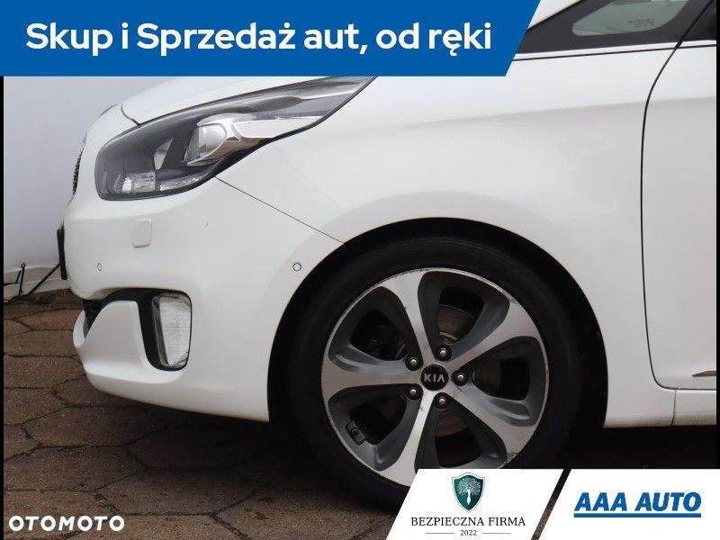 Kia Carens - 14