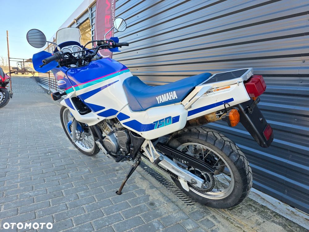 Yamaha Super Tenere - 3