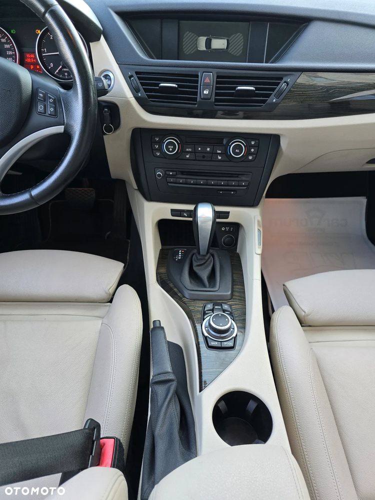 BMW X1 xDrive20d - 23