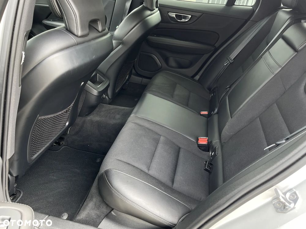 Volvo V60 - 32