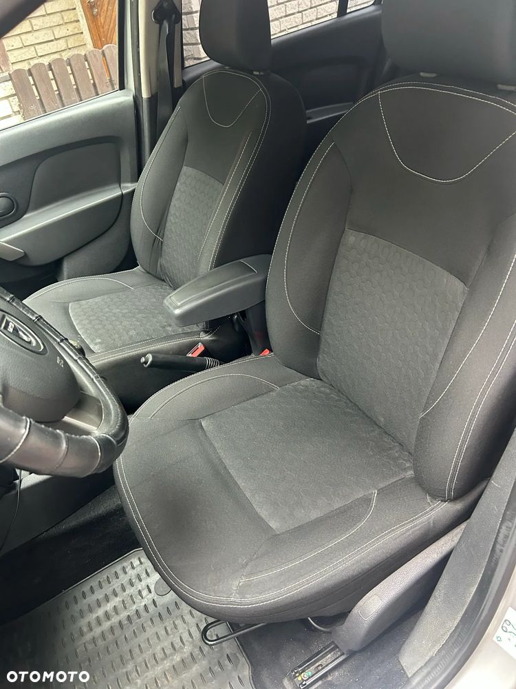 Dacia Logan 1.5 dCi Laureate S&S EU6 - 16