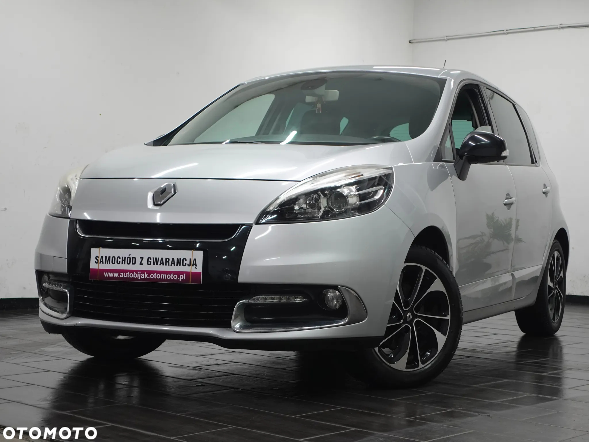 Renault Scenic ENERGY TCe 115 Bose Edition - 14