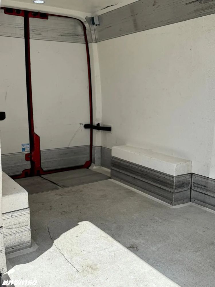 Volkswagen CRAFTER FRIGORIFIC/IZOTERMA model DOLPHIN - 11