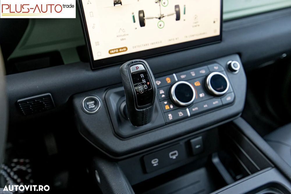Land Rover Defender - 31