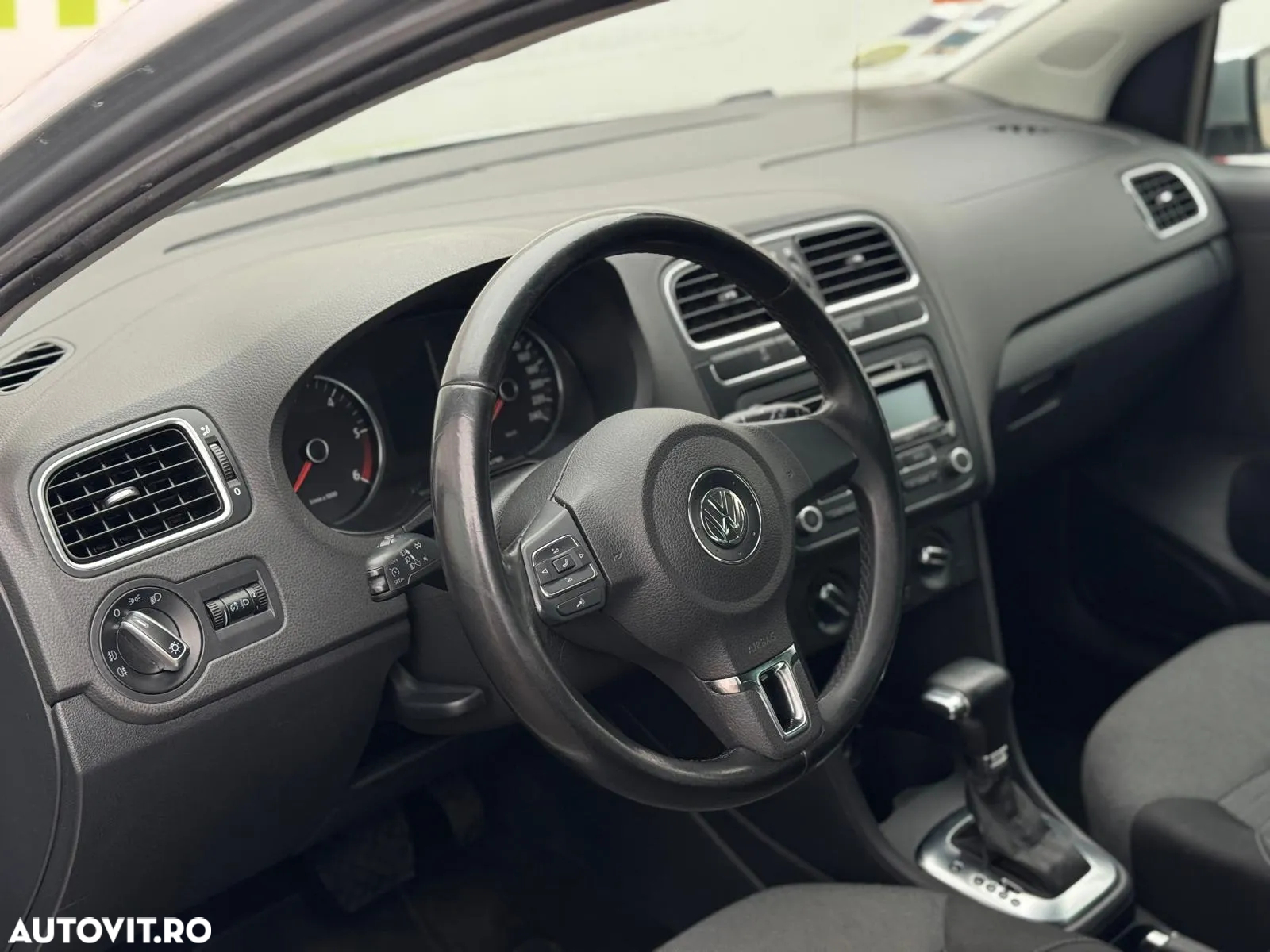 Volkswagen Polo 1.6 TDI DSG Comfortline - 28