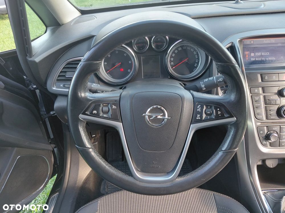 Opel Astra - 11