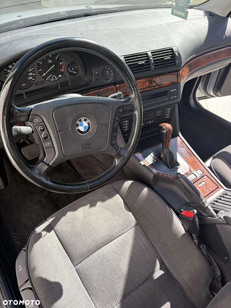 BMW Seria 5 - 9