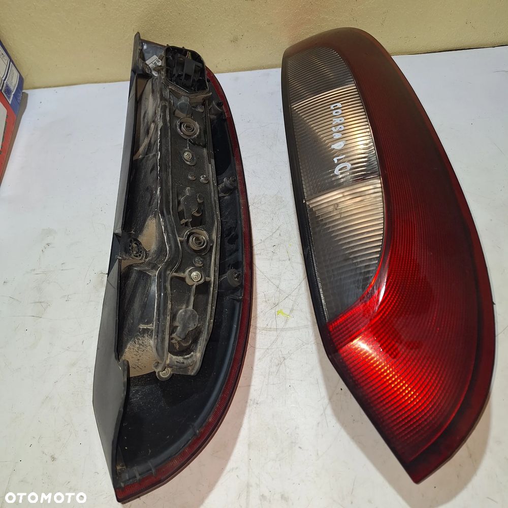 LAMPA PRAWA LEWA TYL TYLNA CORSA C - 6