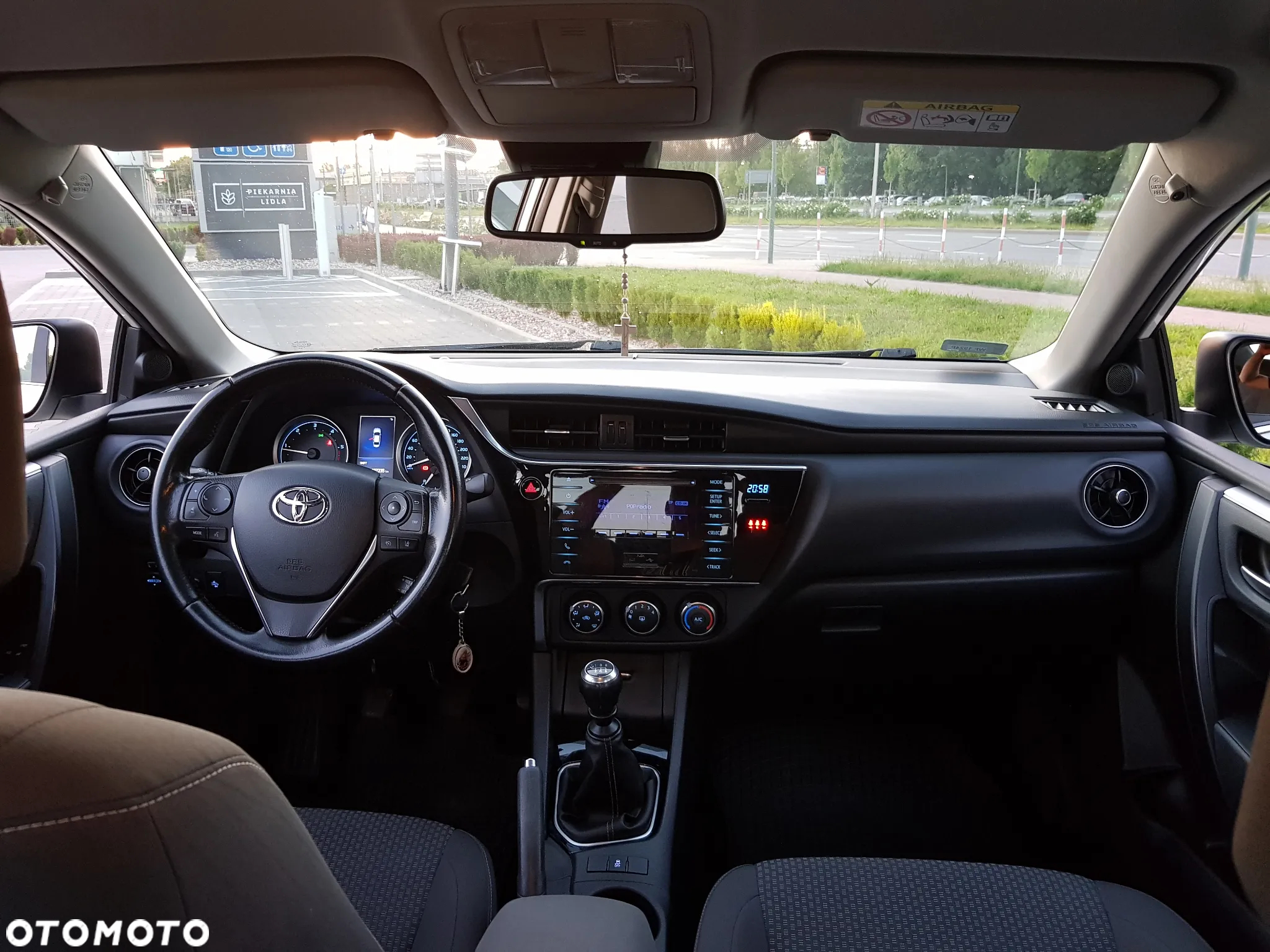 Toyota Corolla - 15