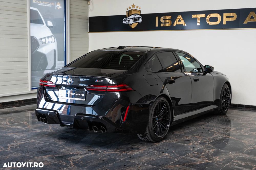 BMW M5 xDrive - 4