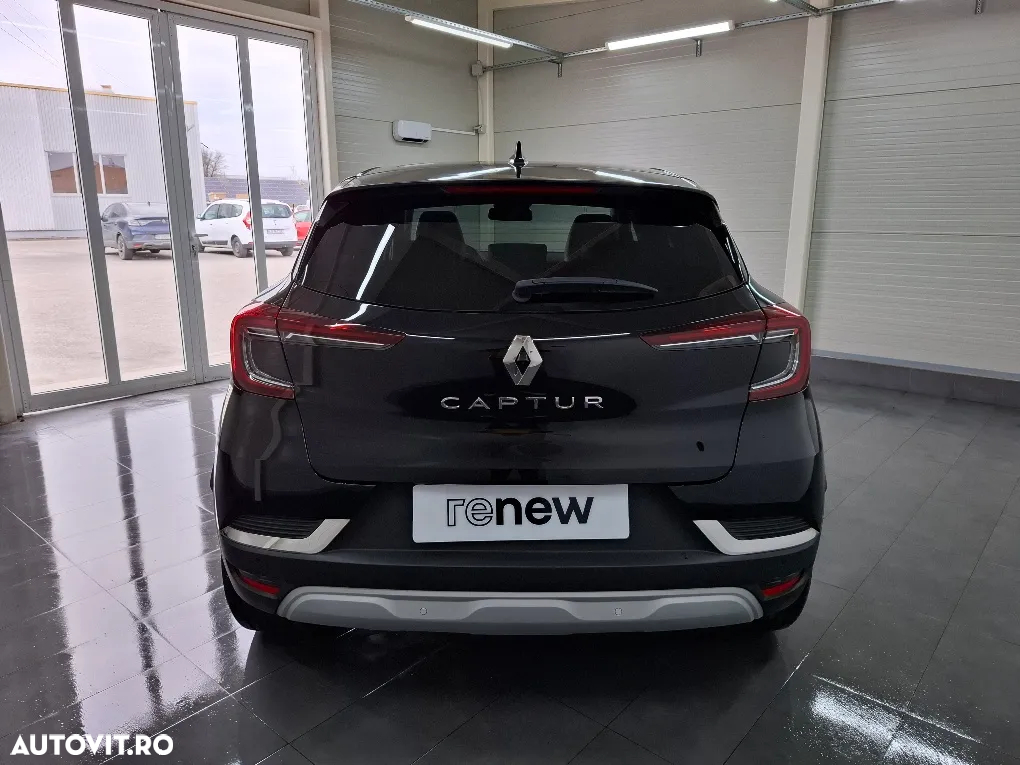 Renault Captur MHEV 140 Techno - 7