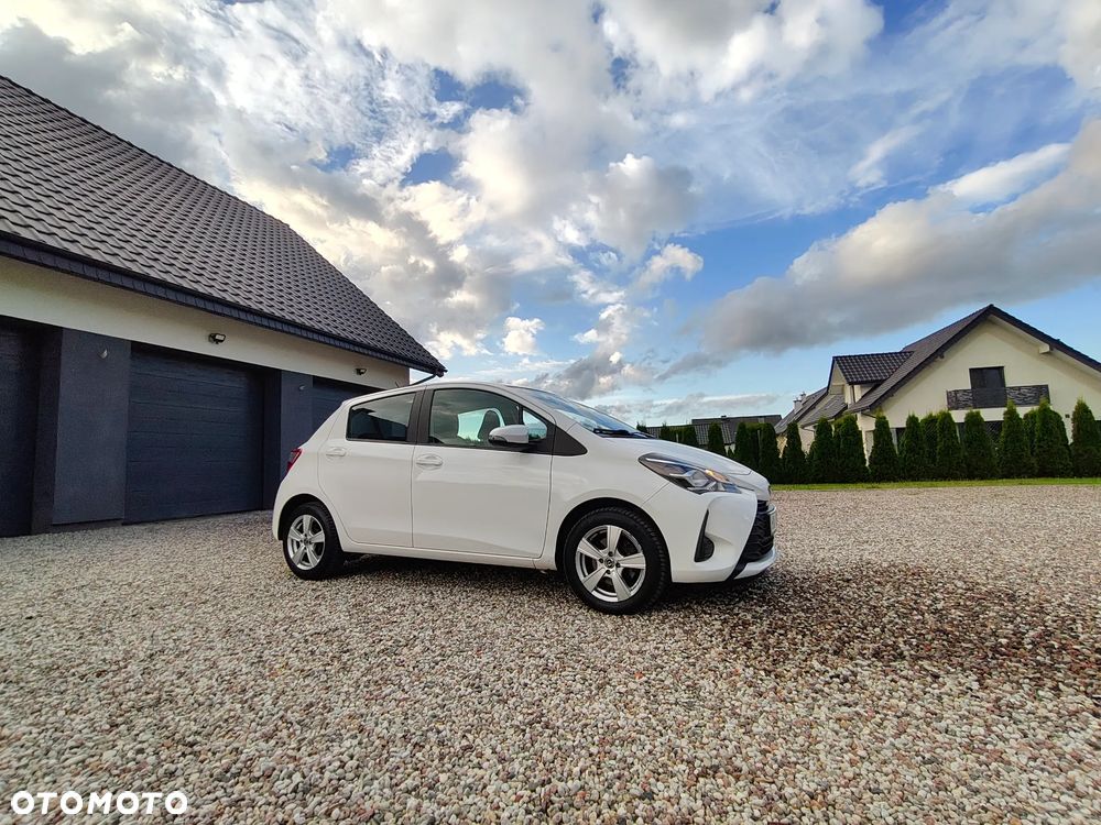Toyota Yaris - 22