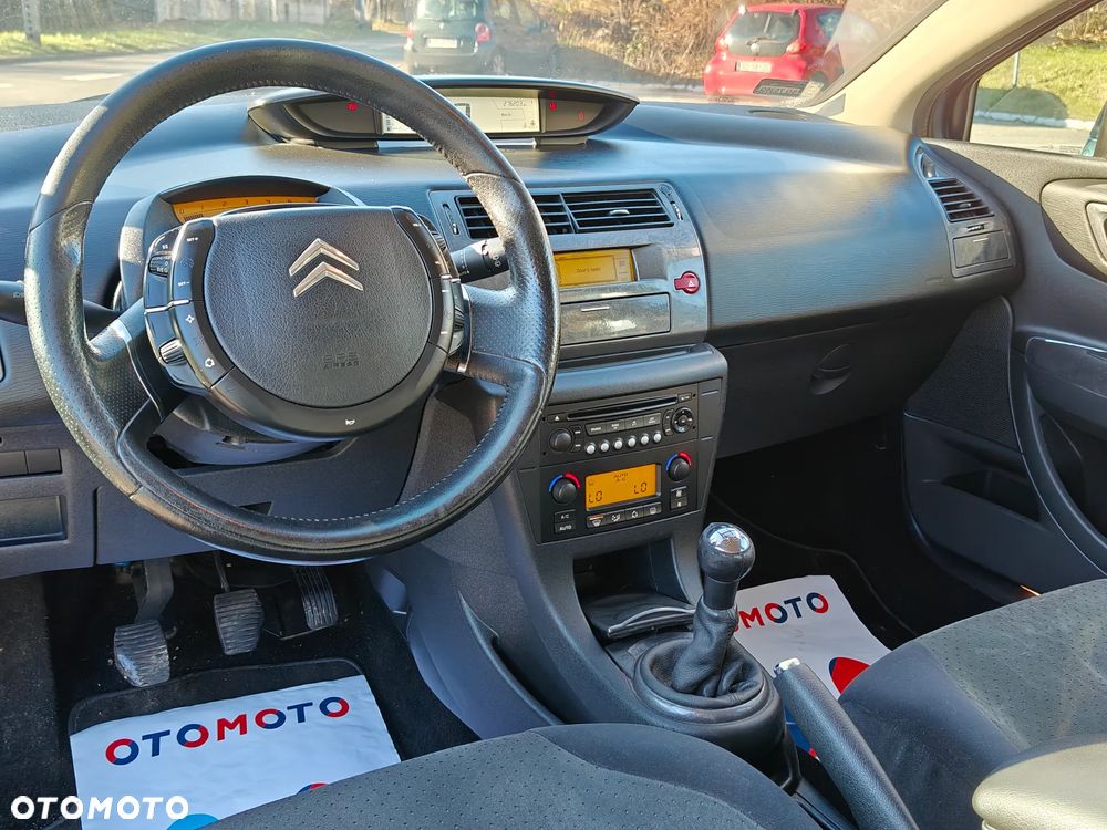 Citroën C4 1.6 HDi FAP Confort - 29