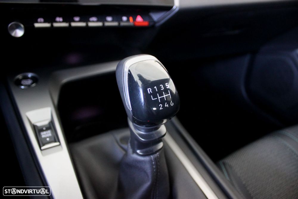 Peugeot 308 1.2 PureTech Allure - 35