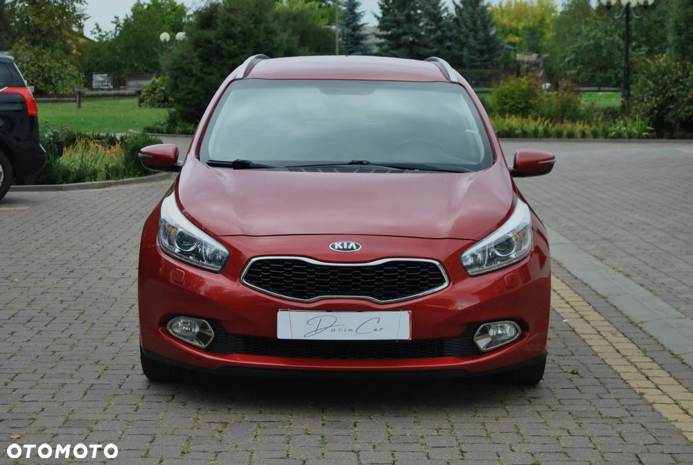 Kia Ceed 1.6 GDI DCT Vision - 17