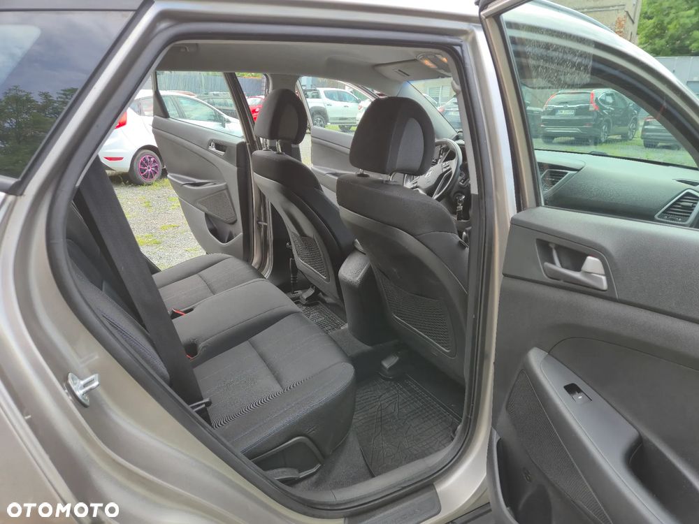 Hyundai Tucson 1.6 GDI BlueDrive Comfort 2WD - 26