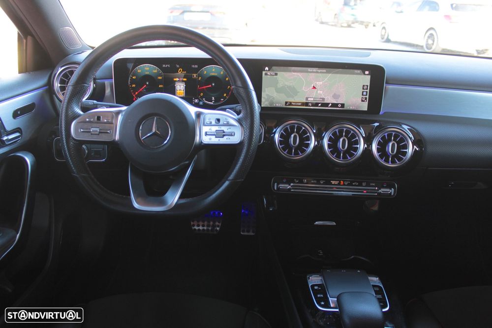 Mercedes-Benz A 180 7G-DCT AMG Line - 10