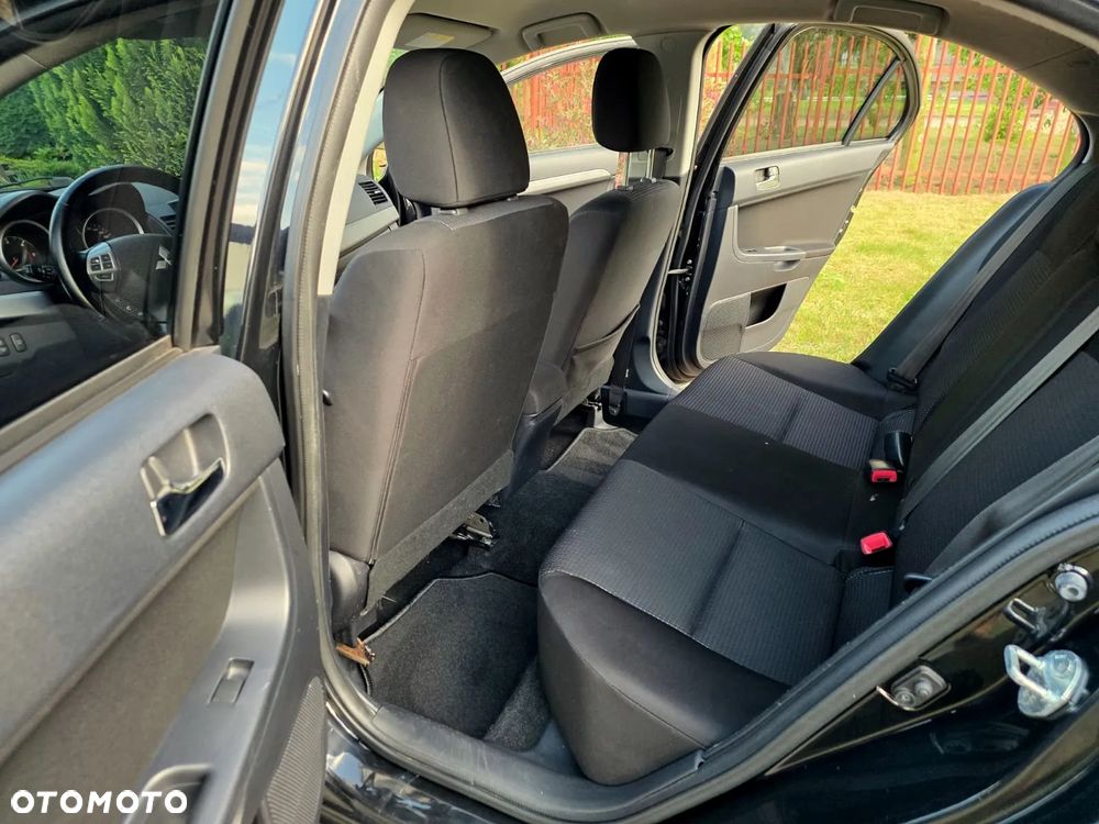 Mitsubishi Lancer 1.8 DID Instyle NAVI - 16