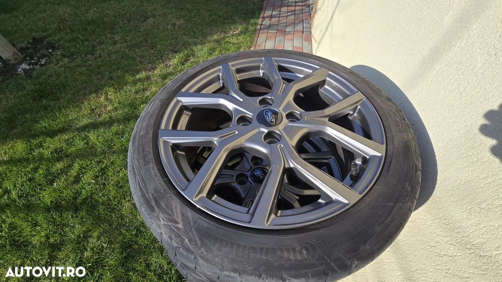 Ford Fiesta 1.0 EcoBoost mHEV ST Line - 11