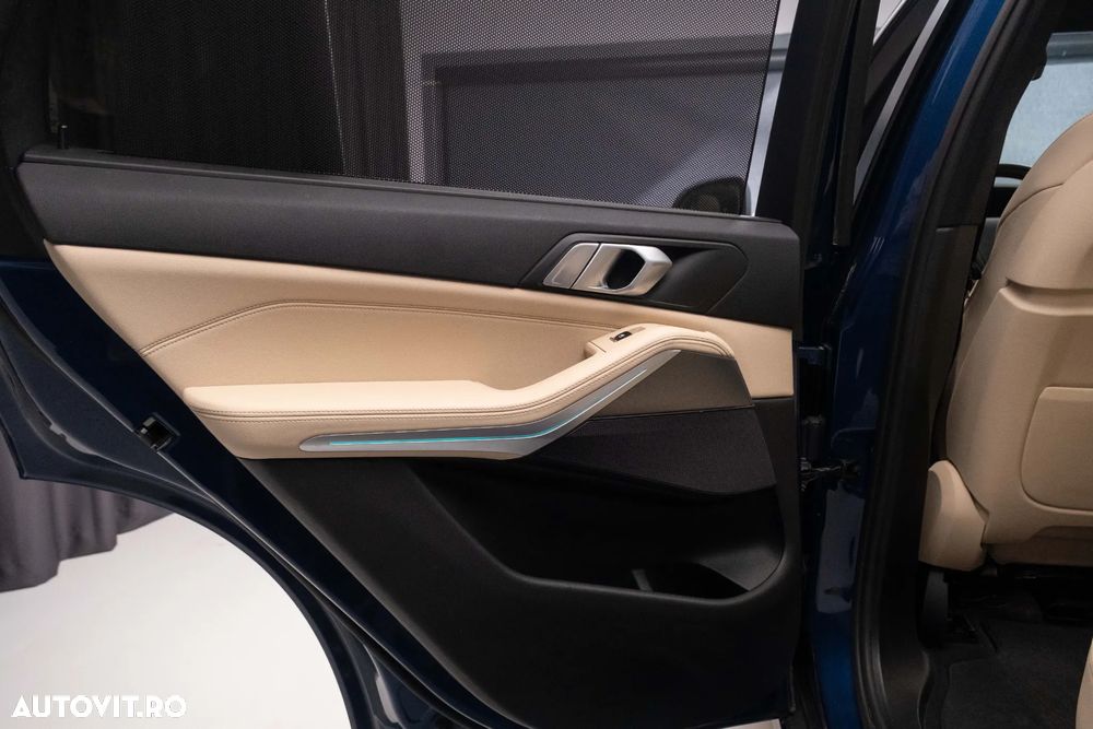 BMW X5 xDrive45e - 11