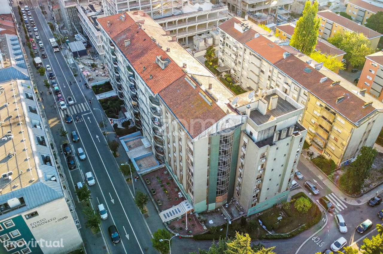 Apartamento T3 - Avenida Fernão Magalhães, Porto - Grande imagem: 3/34