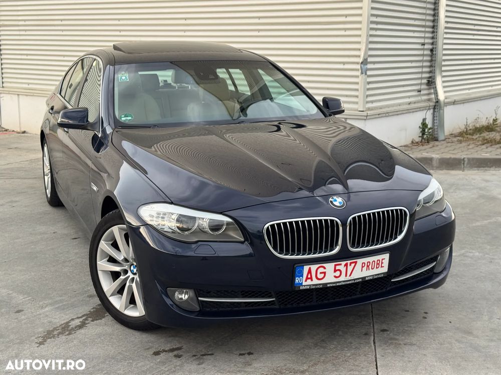 BMW Seria 5 520d Aut. Luxury Line - 2