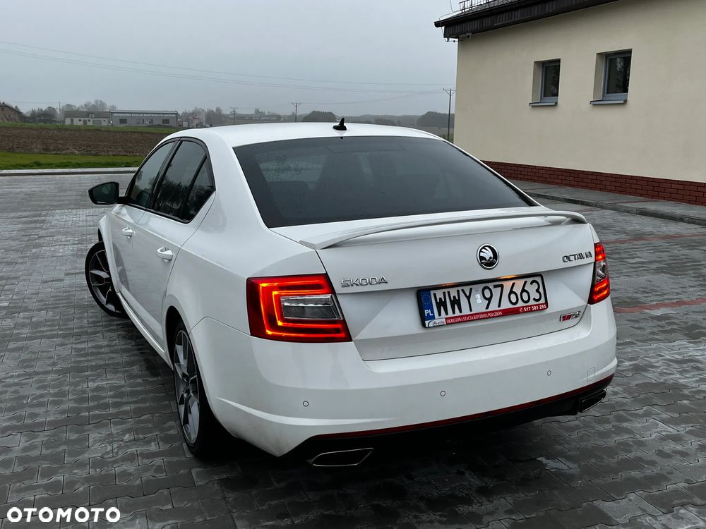 Skoda Octavia 2.0 TSI RS DSG - 8