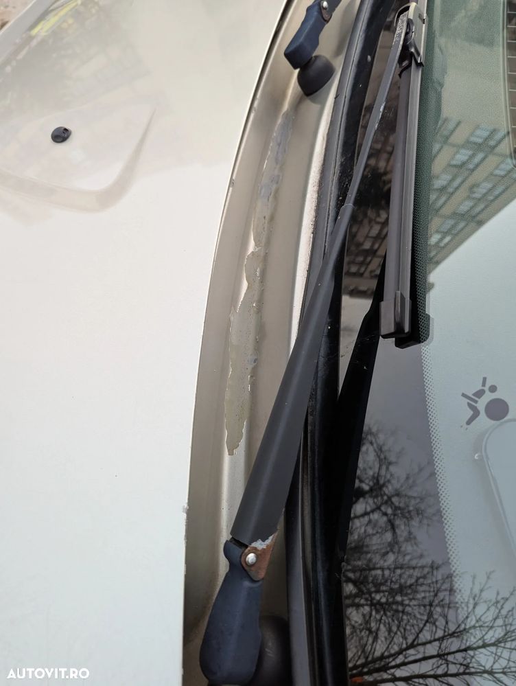 Dacia Sandero 1.6 MPI Laureate - 11