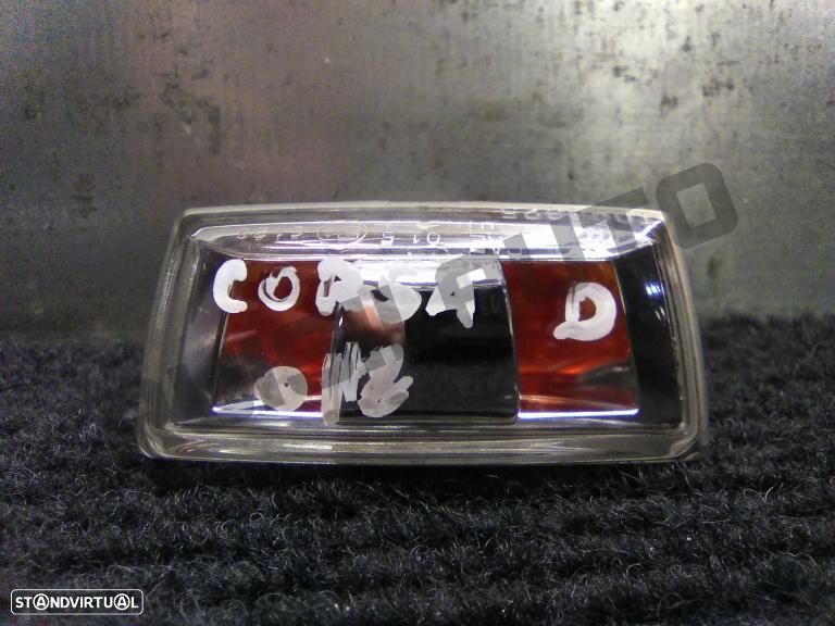 Pisca Lateral Guarda-lama  Opel Corsa D [2006_2014] 1.3 Cdti - 1