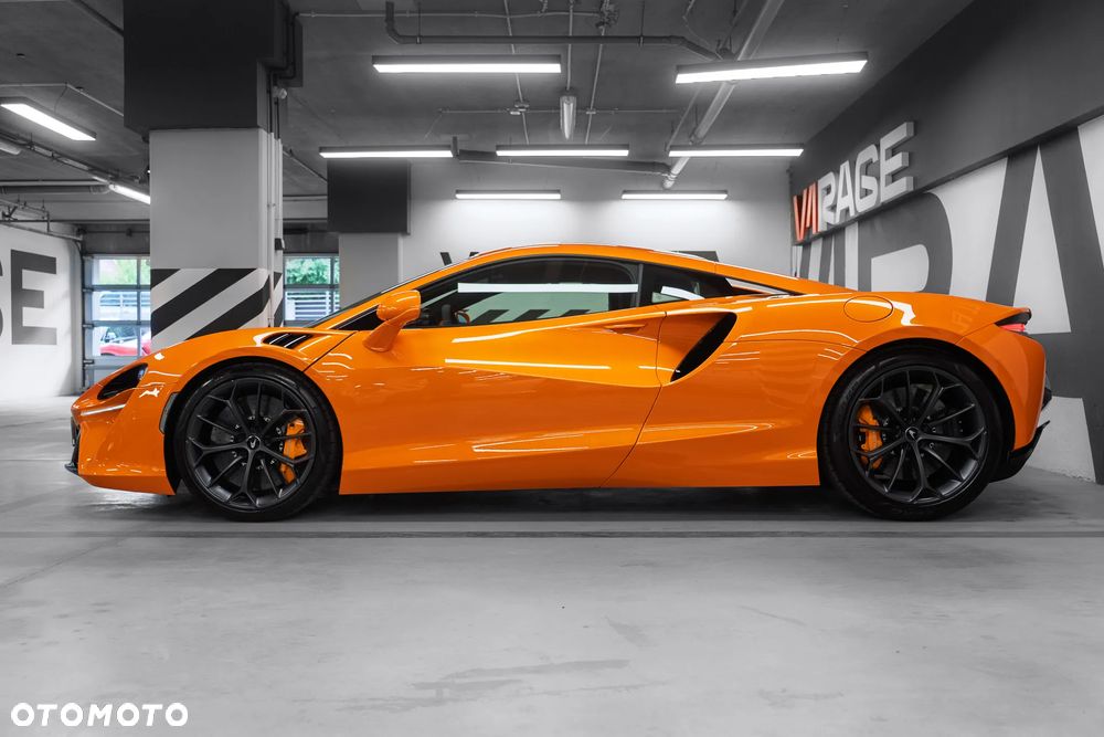 McLaren Artura - 6