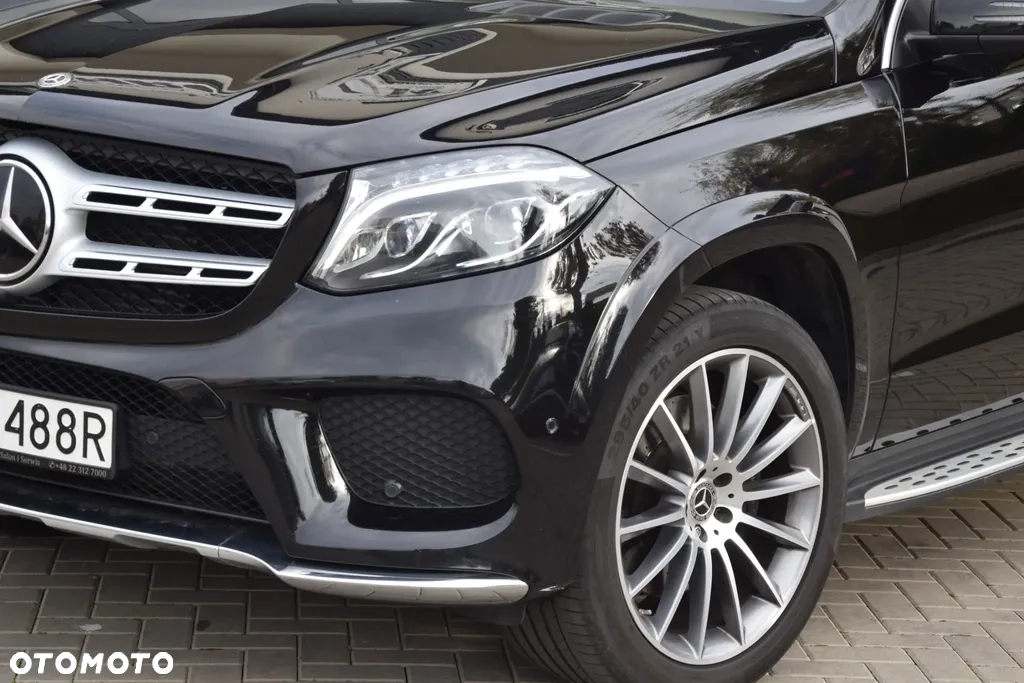 Mercedes-Benz GLS - 27