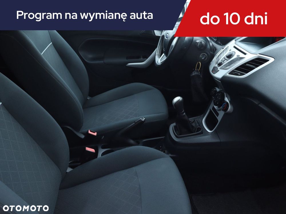 Ford Fiesta - 11