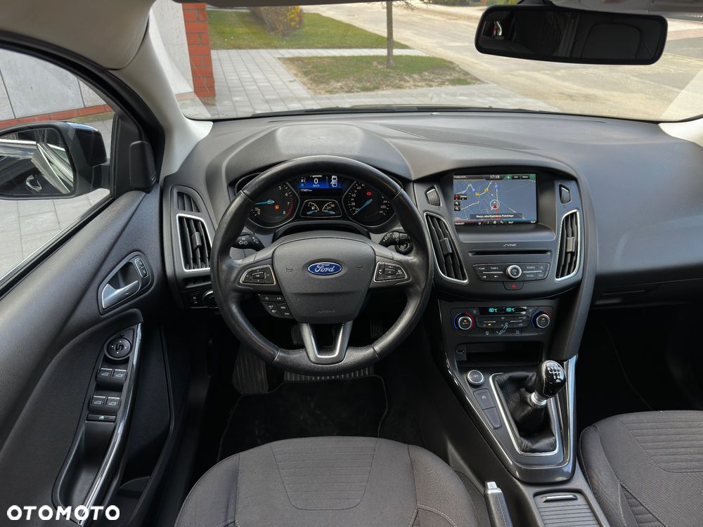 Ford Focus 1.5 EcoBoost Titanium ASS - 14