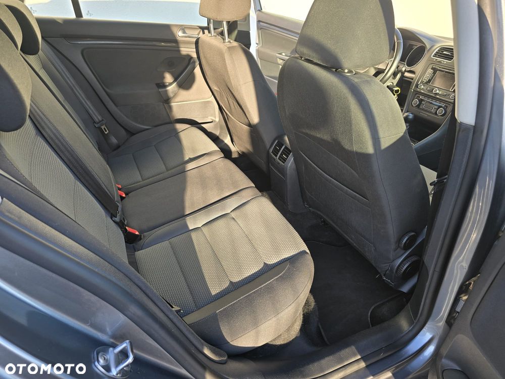 Volkswagen Golf - 11