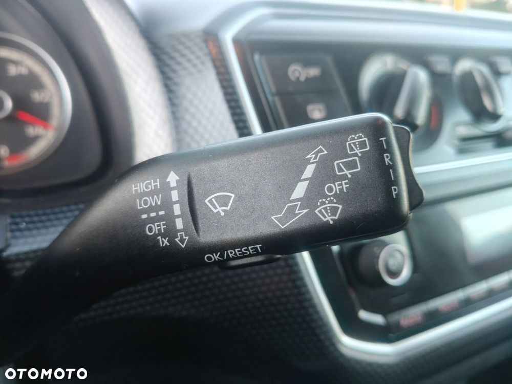 Volkswagen up! 1.0 high Perfectline - 13