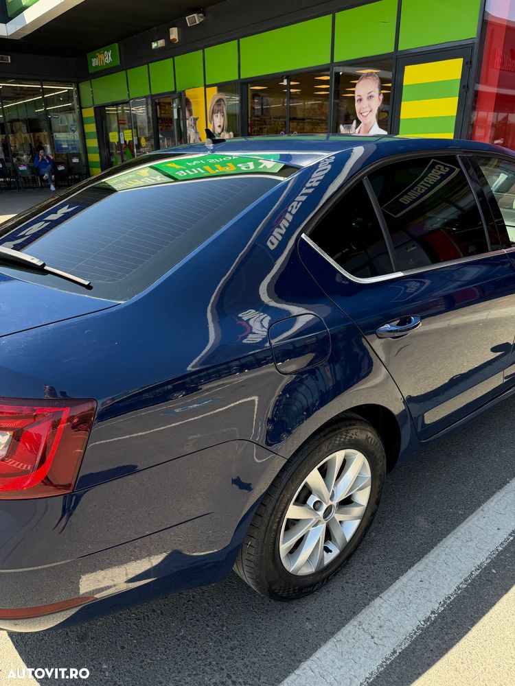 Skoda Octavia 1.6 TDI AMBITION DSG - 6