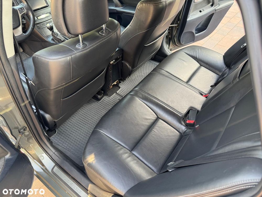 Toyota Avensis 2.2 D-4D Sol Plus Platinium - 17