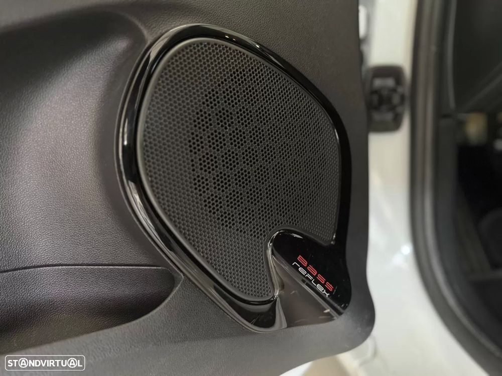 Renault Clio 0.9 TCe Limited Bi-Fuel - 39