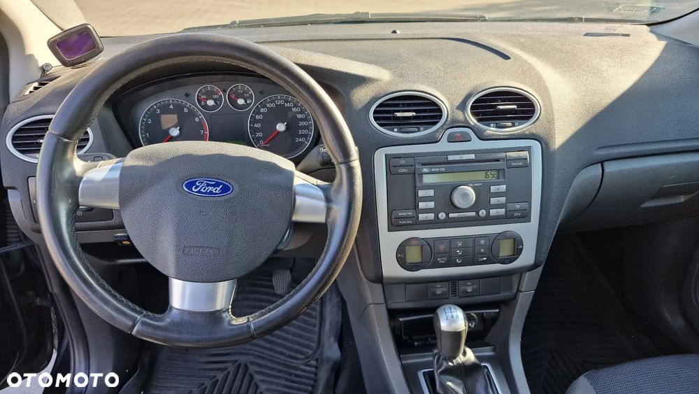 Ford Focus - 8