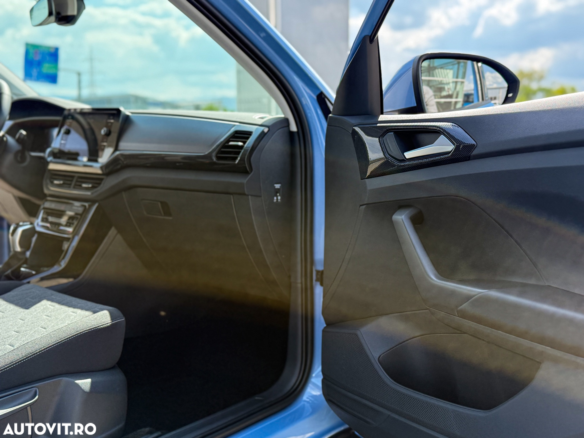 Volkswagen T-Cross 1.0 TSI DSG Life - 24