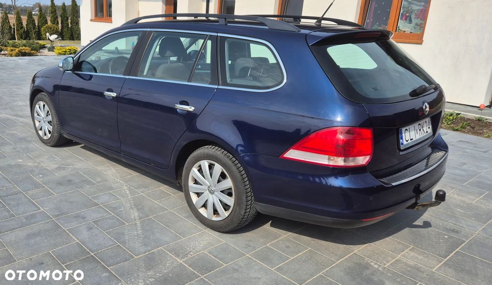 Volkswagen Golf 1.9 TDI DPF Comfortline - 4