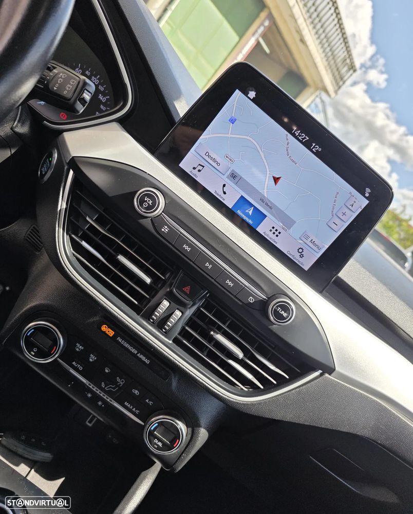 Ford Focus 1.0 EcoBoost Business - 17
